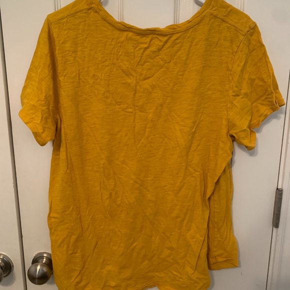 Yellow Old Navy XL kids t-shirt - Picture 2 of 2